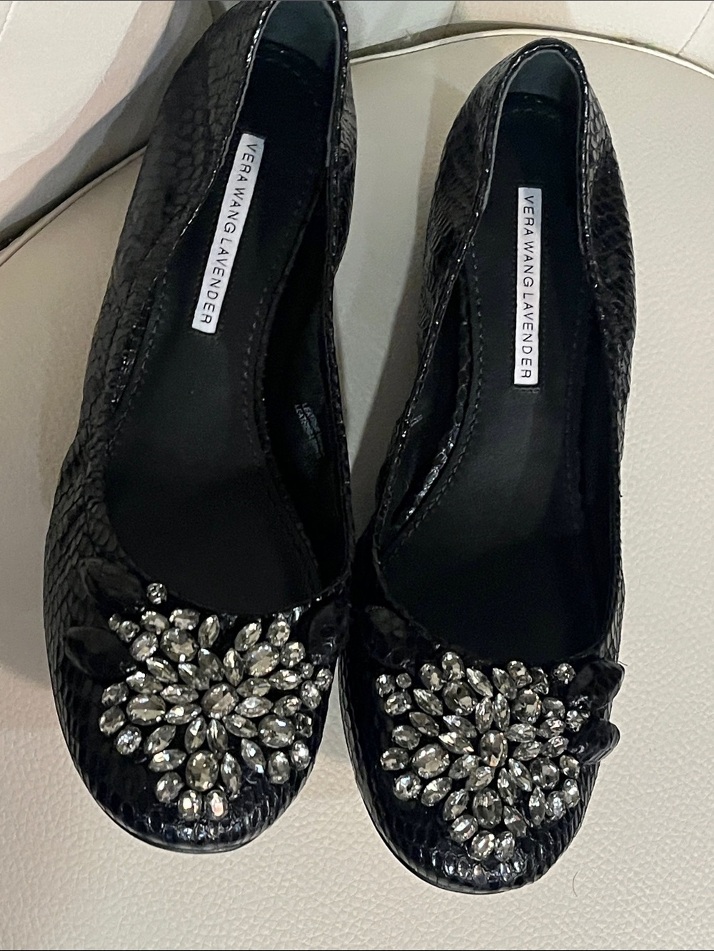 Vera Wang Lavender Label Black Leather Jeweled Ballet Flats Size 8 Eye Catching